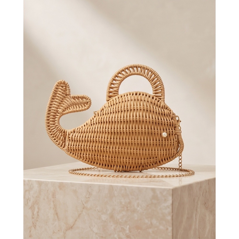 Tommy Bahama Whale Wicker Crossbody Bag Natural Wicker Pearl Eye WW0008 NEW - Picture 2 of 8